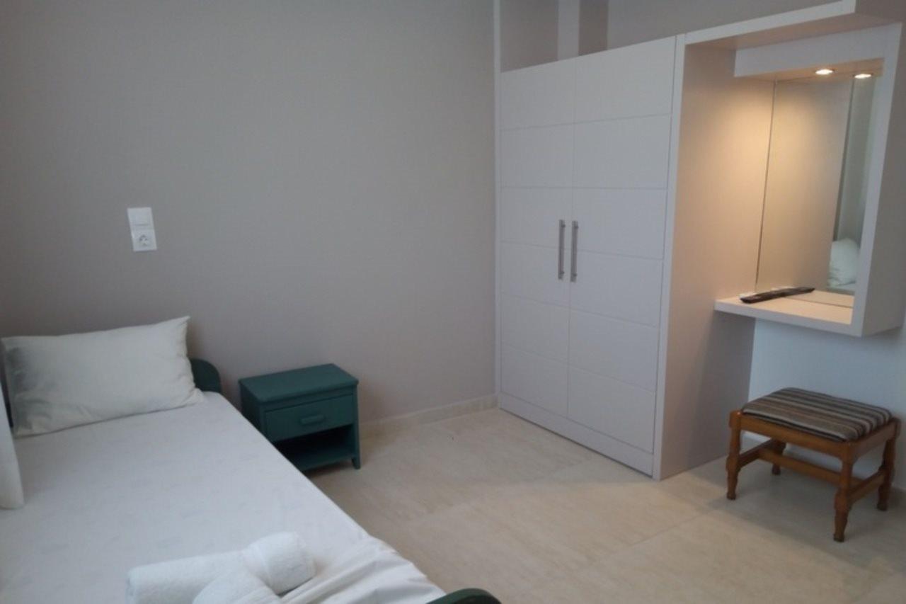 Three Stars Beach Hotel 모라이티카 외부 사진